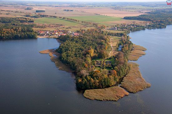 Lotnicze, PL, warm-maz. Jezioro Dabrowa Wlk., panorama na miejscowosc Leszcz.