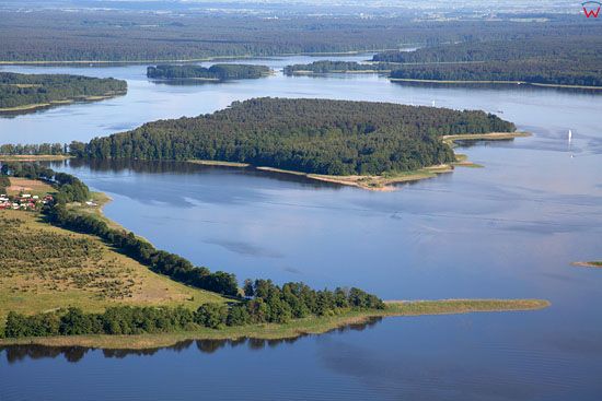 Lotnicze, EU, PL, warm-maz. Jezioro Jeziorak, okolica Bukowiec. Park Krajobrazowy Pojezierza Ilawskiego.