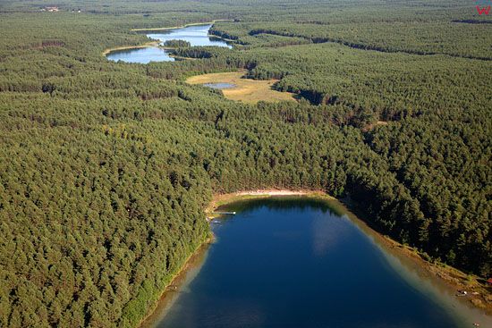 EU, PL, Pomorskie. Pojezierze Kaszubskie. Jezioro Biale i Strupino.