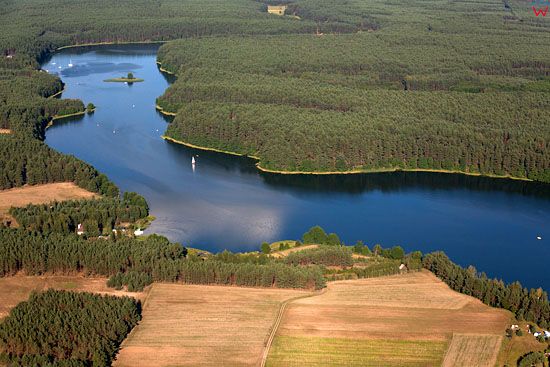 EU, PL, Pomorskie. Pojezierze Kaszubskie. Jezioro Jelenie.