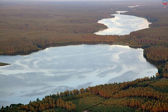Lotnicze, EU, PL, Pomorskie. Zaborski Park Krajobrazowy. Jezioro Lackie i Dbrzk.
