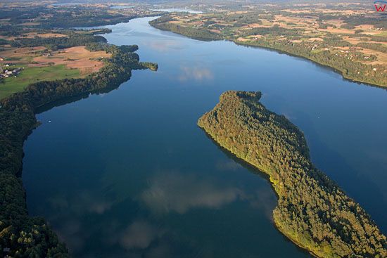 Lotnicze, EU, PL, Pomorskie. Kaszubski Park Krajobrazowy. Jezioro Radunskie Dolne.  