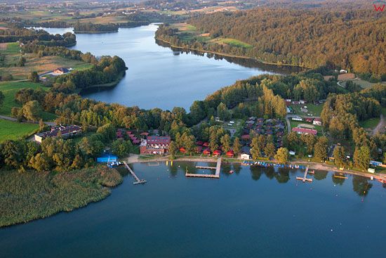 Lotnicze, EU, PL, Pomorskie. Kaszubski Park Krajobrazowy. Jezioro Klodno i Rekowo.  