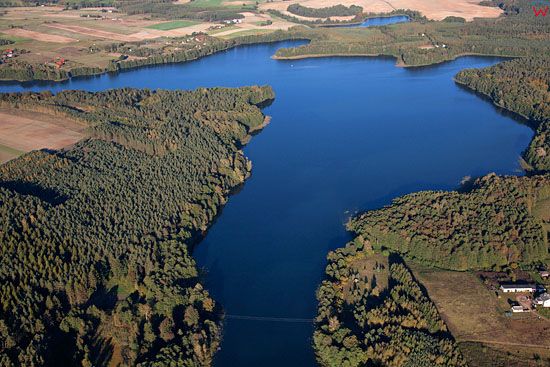 Lotnicze, EU, PL, Kujawsko - Pomorskie. Pojezierze CheĹ‚minskie. Jezioro Glowinskie.