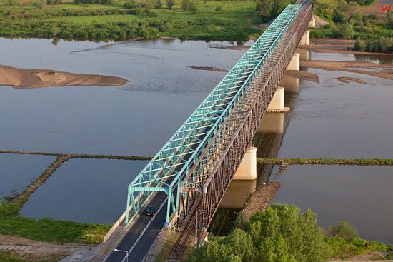 Most na Wisle na wysokosci miejscowosci Magnajow. EU, Pl, Podkarpackie. LOTNICZE.
