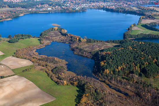 Jezior Krzywe (Ukiel) widoczne od strony SW. EU, PL, Warm-Maz. LOTNICZE.