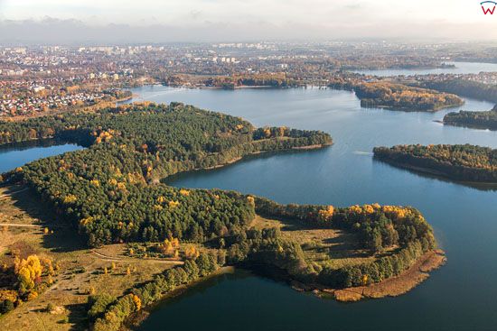 Jezior Krzywe (Ukiel) widoczne od strony NW. EU, PL, Warm-Maz. LOTNICZE.
