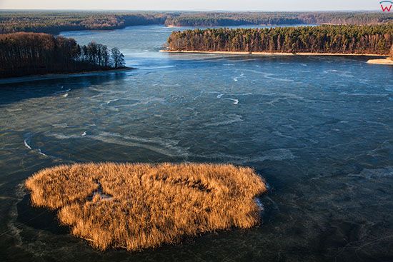 Jezioro Jeziorak, Zatoka Widlagi. EU, PL, Warm-Maz. Lotnicze.