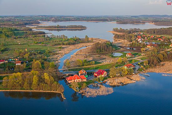 Jezioro Swiecajty i Stregiel w okolicy wsi Ogonki. EU, Pl, Warm-Maz. Lotnicze.