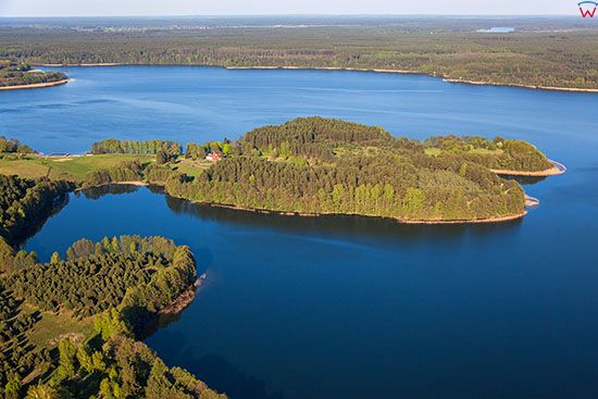 Jezioro Lanskie, okolica wsi Rybaki. EU, PL, Warm-Maz. Lotnicze.
