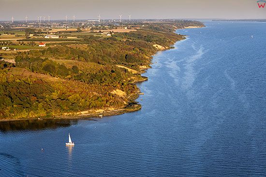 Zarzeczewo, jezioro Wloclawskie. EU. Pl, Kuj-Pom. Lotnicze.