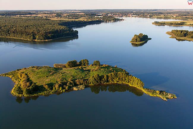 Jezioro Rynskie z Wyspa Duzy Wyskok. EU, PL, Warm-Maz. Lotnicze.