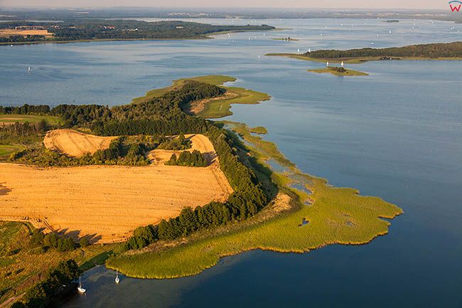 Jezioro Dobskie i Labap z panorama na Krzywy Rog i Fuledzki Rog. EU, PL, Warm-Maz. Lotnicze.