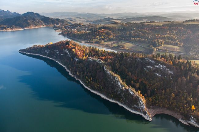 Jezioro Czorsztynskie. EU, PL, Malopolska. Lotnicze.