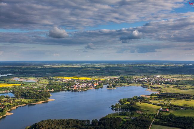 Jezioro Kalwa z panorama na Pasym. EU, Pl, warm-maz. Lotnicze