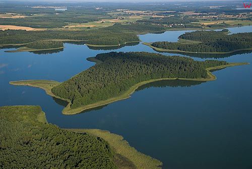 LOTNICZE. Warm-Maz. Jezioro Kisajno-wyspa Sosnowy Ostrow.