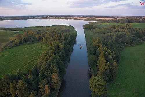LOTNICZE. Warm-Maz. Kanal Miodunski i jezioro Szymon.