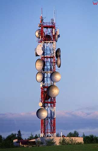 Maszt telekomunikacyjny na wierzchołku Dylewskiej Góry warm-maz