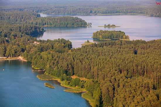 Jezioro Biale Augustowskie i Studzienniczne. EU, PL, Podlaskie. Lotnicze.