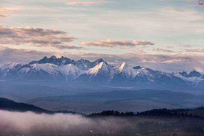 Czorsztyn, panorama na Tatry Bielskie. EU, PL, Malopolskie.