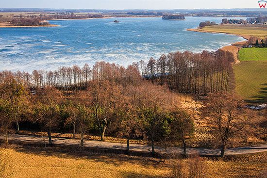 Park Krajobrazowy Pojezierza Ilawskiego. Panorama na jezioro Jeziorak w okolicy wsi Matyty. EU, PL, Warm-Maz. Lotnicze.