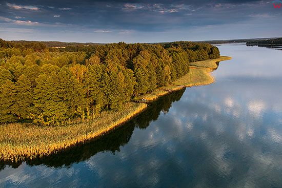 Jezioro Juksty, okolica wsi Sniadowo. EU, PL, Warm-Maz. Lotnicze.