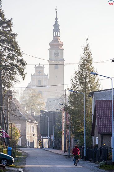 Chelmsko Slaskie, panorama na centrum miasta przez ulice Kamiennogorska. EU, Pl, Dolnoslaskie.