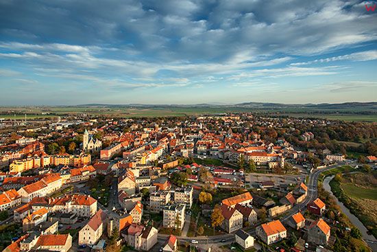 Jawor, panorama na centrum miasta od strony NW. EU, Pl, Dolnoslaskie. Lotnicze.