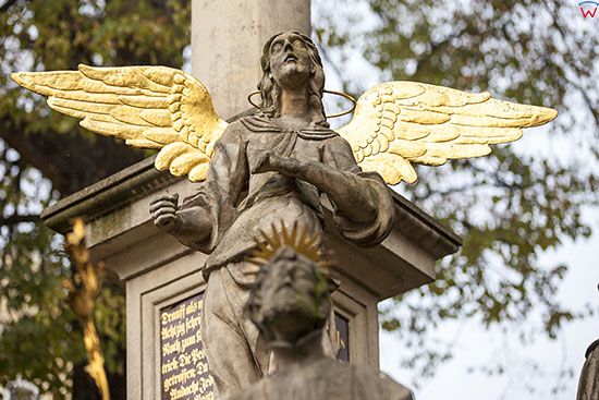 Klodzko, Kolumna Maryjna z figurami swietych na Placu Boleslawa Chrobrego. EU, PL, Dolnoslaskie.