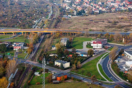 Legnica, wezel komunikacyjny po wschodniej stronie miasta. EU, PL, Dolnoslaskie. Lotnicze.