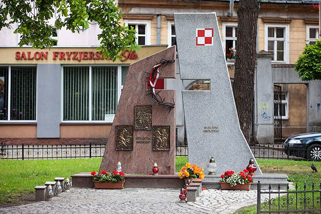Olesnica, pomnik ofiar katastrofy smolenskiej z dnia 10.04.2010r.. EU, Pl, Dolnoslaskie.