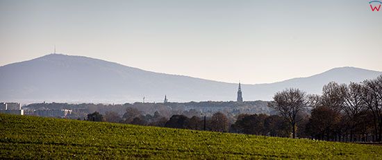 Swidnica, panorama na miasto od strony W. EU, PL, Dolnoslaskie.
