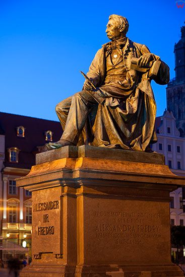 Wroclaw, Pomnik Aleksandra hr. Fredry na Rynku. EU, PL, Dolnoslaskie.