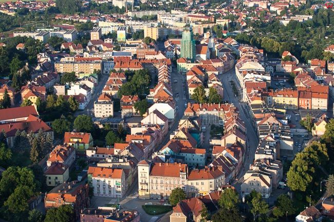 Zlotoryja, panorama miasta od strony NE. EU, PL, Dolnoslaskie. Lotnicze.