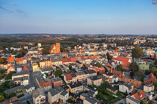 Brodnica, panorama Starego miasta od strony W. EU, PL, Pomorskie. Lotnicze.