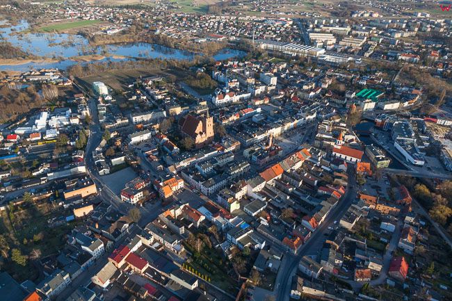 Brodnica, panorama na centrum starego miasta. EU, PL, Kujawsko - Pomorskie. Lotnicze