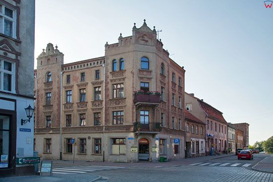 Chelmno - kamienica przy rogu ul. Rybackiej i Biskupiej. EU, PL, Kujawsko-Pomorskie.