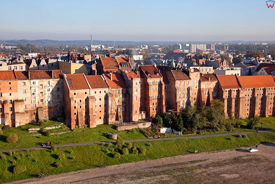 Lotnicze, Pl, kujawsko - pom. Panorama spichrze i stare miasto w Grudziadzu.