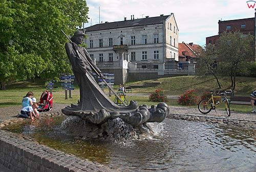 Kujawsko-Pomorskie, Grudziadz. Pomnik flisaka nad Wisla.