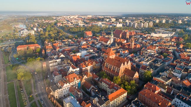 Torun, panorama Starego Miasta. EU, PL, kujawsko-pomorskie. Lotnicze