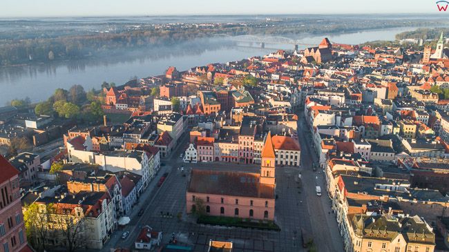 Torun, Torun, panorama na Nowe i Sare Miasto. EU, PL, kujawsko-pomorskie. Lotnicze