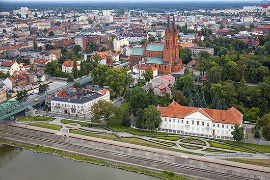 Wloclawek, panorama na miasto od strony N przez Wsle. EU. Pl, Kuj-Pom. Lotnicze.