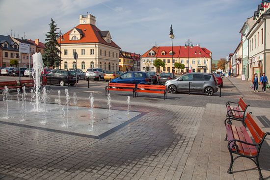 Leczyca, fontanna na Placu Tadeusza Kosciuszki. EU, PL, Lodzkie.