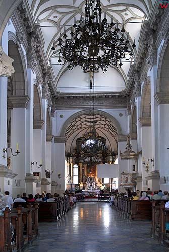 Wnętrze katedry w Zamościu