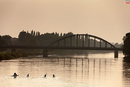 Gorzow Wielkopolski, rzeka Warta przeplywajaca przez miasto. EU, PL, Lubuskie.