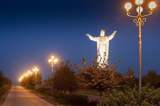 Swiebodzin, panorama pomnika Jezusa Chrystusa Krola Wrzechswiata. EU, PL, Lubuskie.