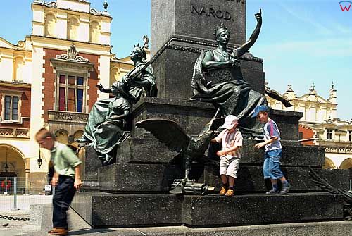 Krakow. Pomnik Adama Mickiewicza.