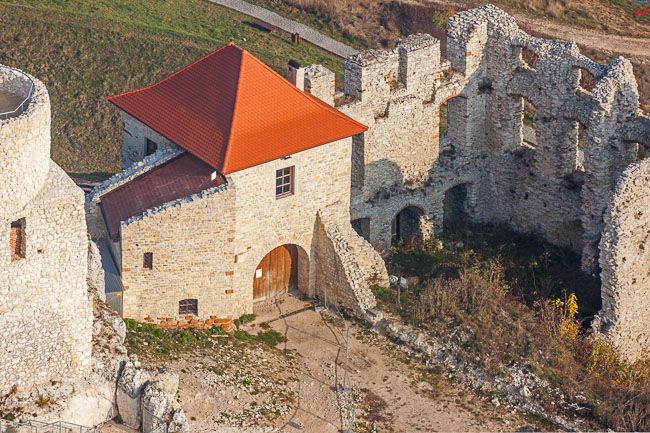 Zamek Rabsztyn. EU, Pl, Malopolska. Lotnicze.