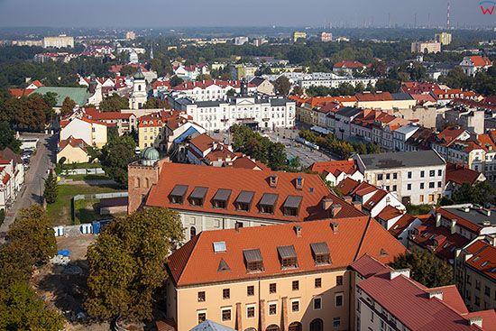 Plock, panorama na Stare Miasto. EU, PL, Mazowieckie. Lotnicze.