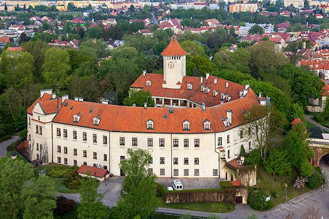 Zamek w Pultusku, obecnie Dom Polonii. EU, Pl, Mazowieckie. Lotnicze.